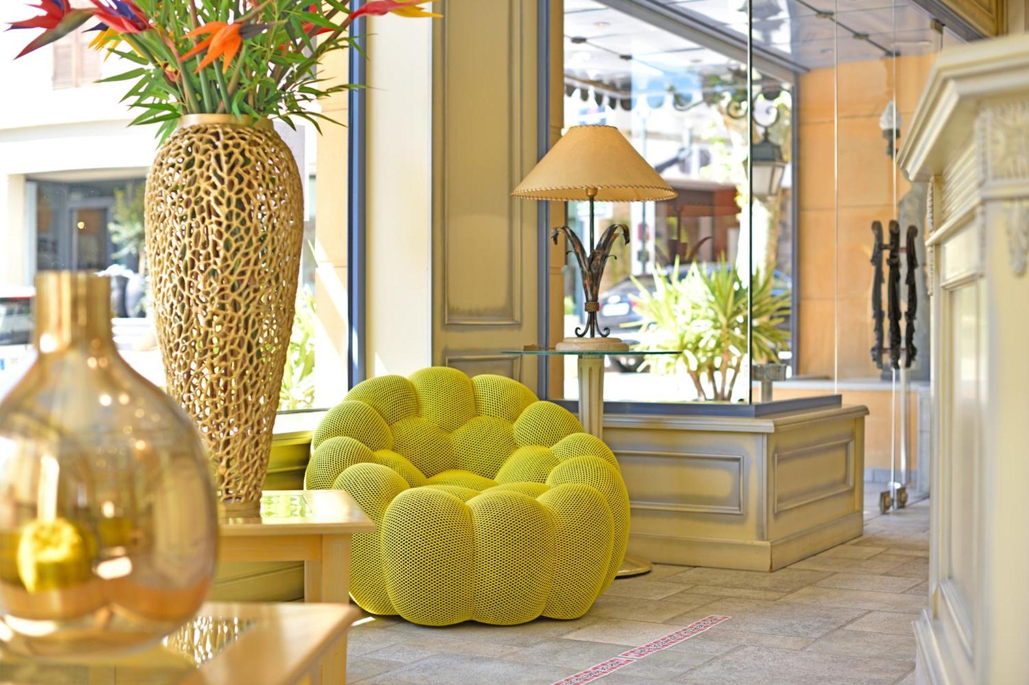Hotel Le Rocher Calvi  Exterior foto